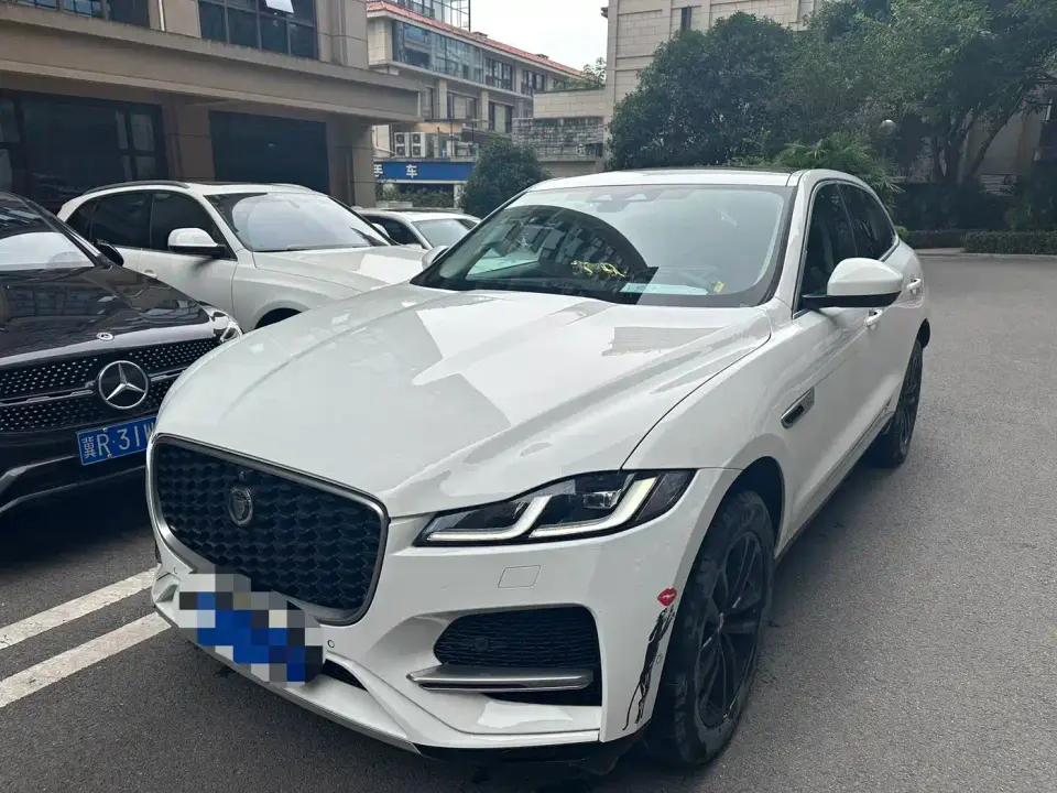 Jaguar F-PACE 250PS R-Dynamic SE 2022