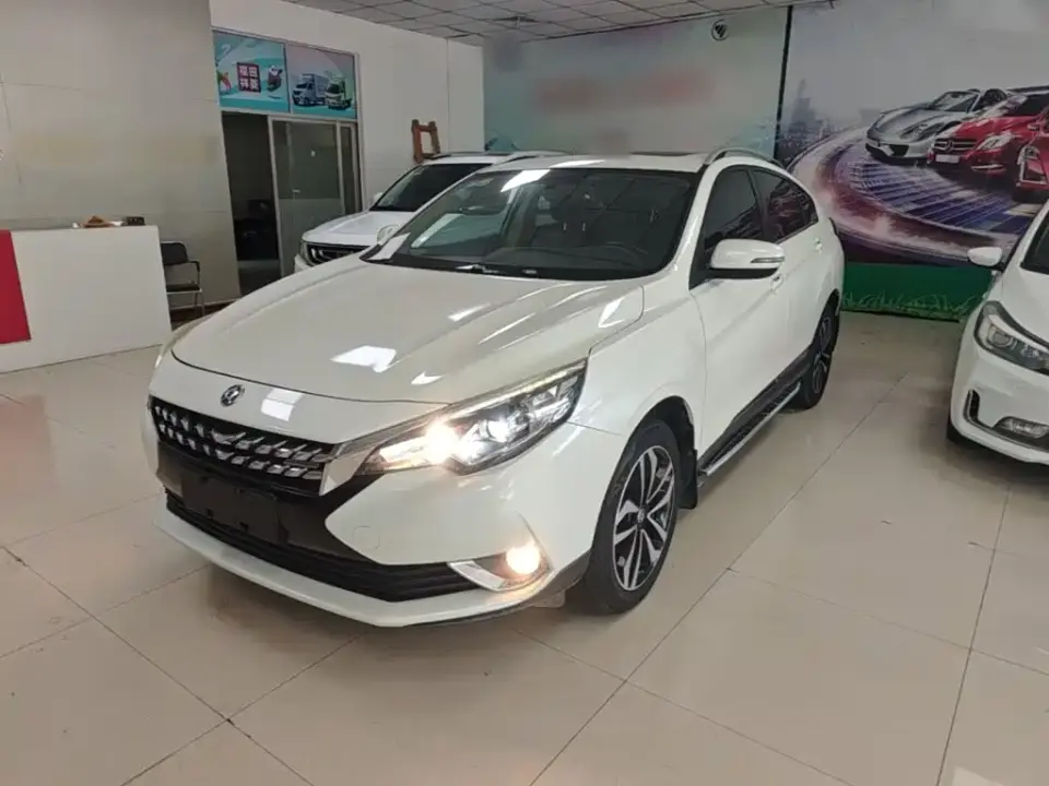 Venucia T90 2.0L CVT Smart Connected Premium Edition China VI 2019