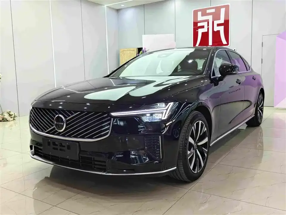 Volvo S90 B5 Zhiyi Luxury Edition 2025