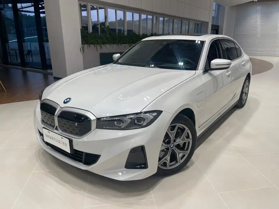 BMW i3 eDrive 35 L 2024