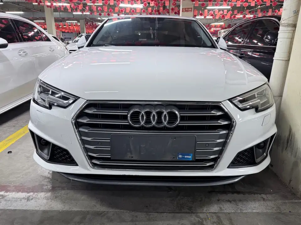 Audi A4L 40 TFSI Fashion (China VI) 2020