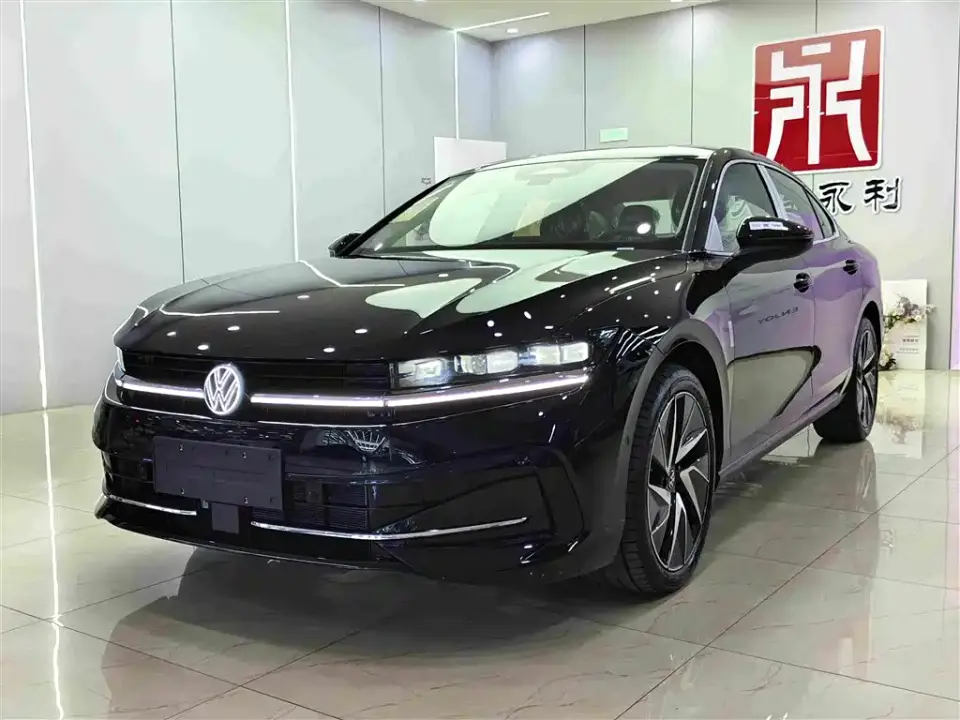 Volkswagen Magotan Model 380TSI DSG Premium Edition Damai Package 2026
