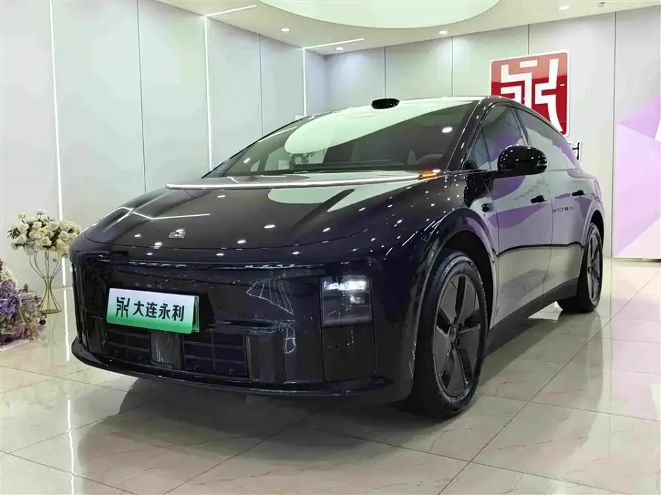 Li Auto i6 2WD Base Model 2026