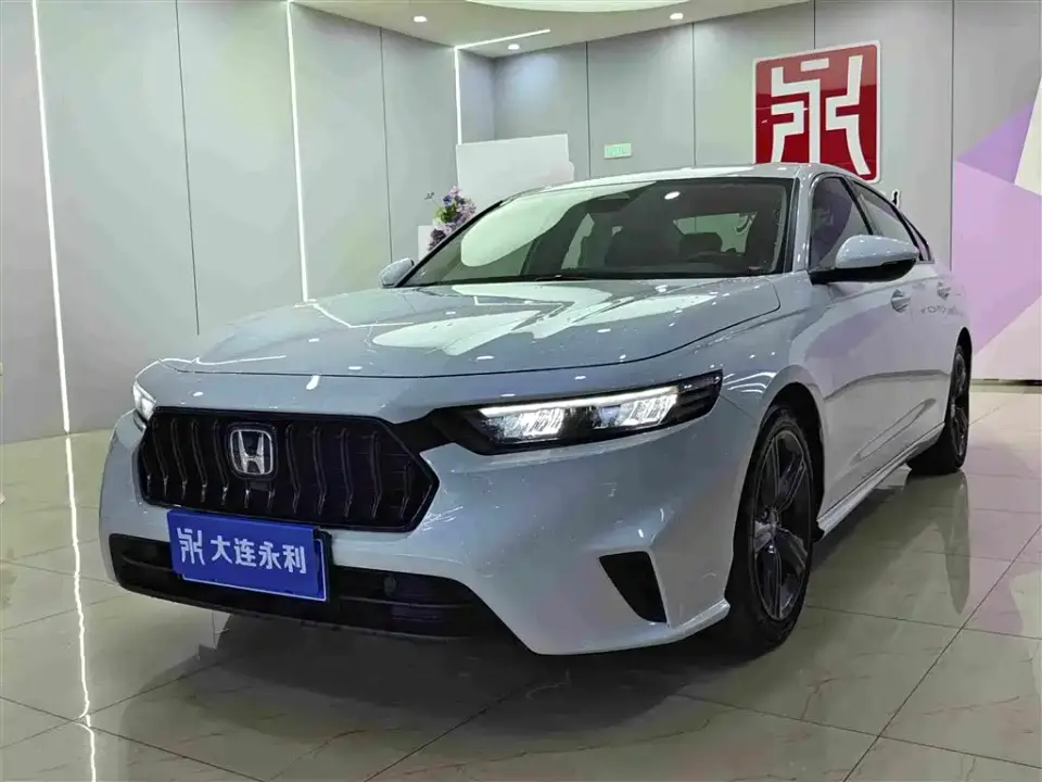 Honda Inspire 260TURBO Delicate Edition 2024