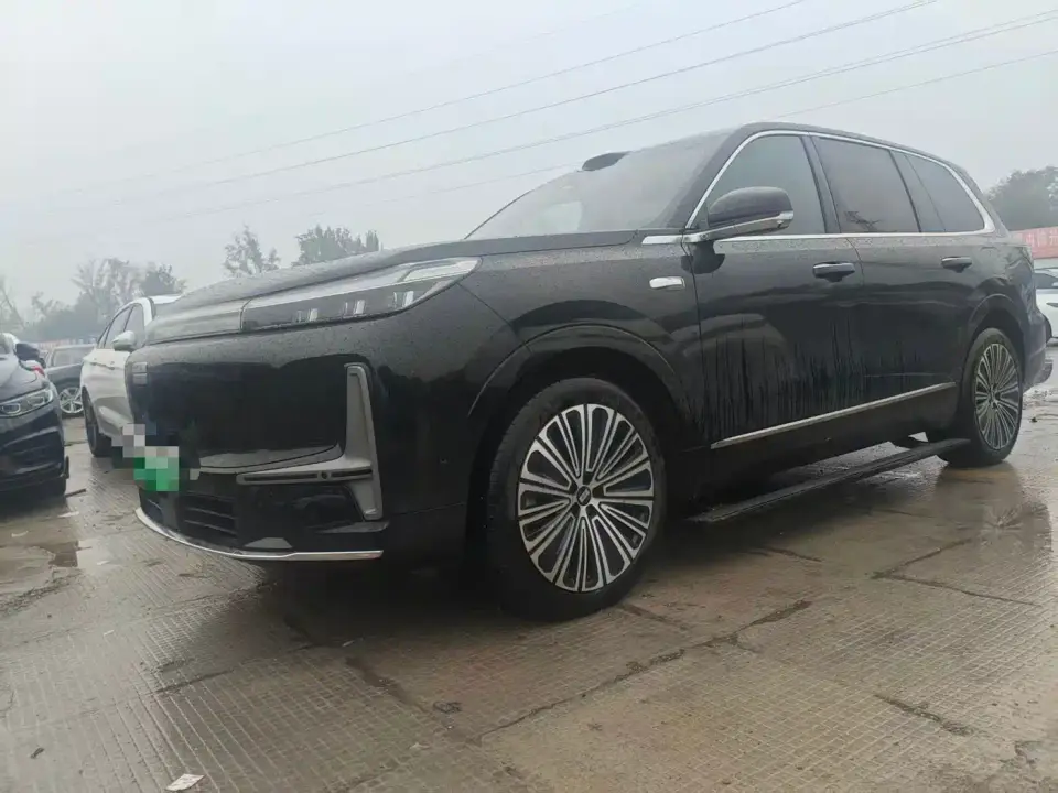 Geely Galaxy Galaxy M9 Base Model 2025