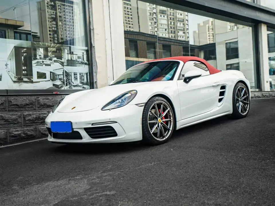 Porsche 718 Boxster 2.0T 2023