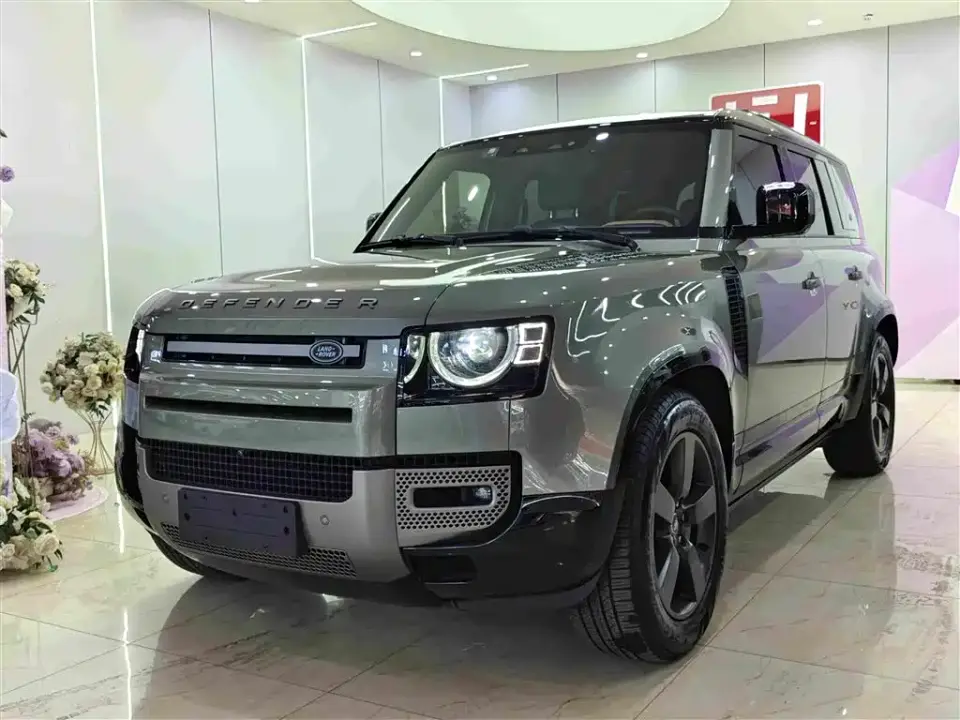Land Rover Defender 110 3.0T P400 X-DYNAMIC HSE 2024