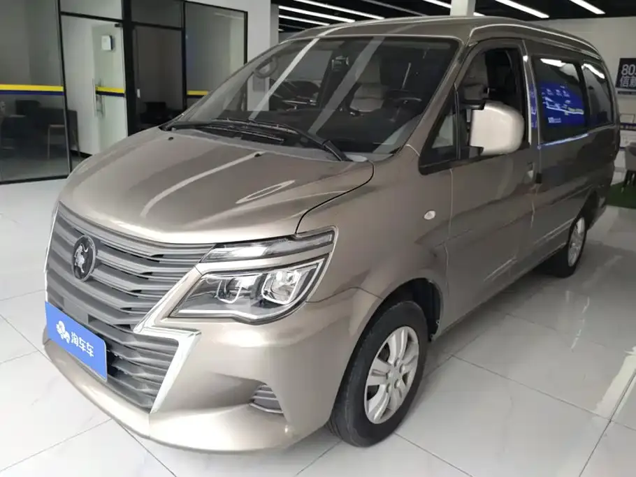 Dongfeng Fengxing Lingzhi M5 1.6L Utility 7-seater 2023