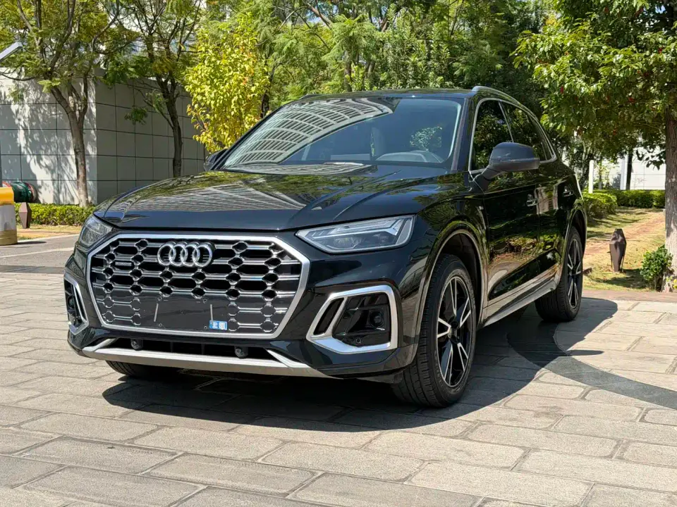 Audi Q5L Model 40 TFSI Fashion Dynamic 2024