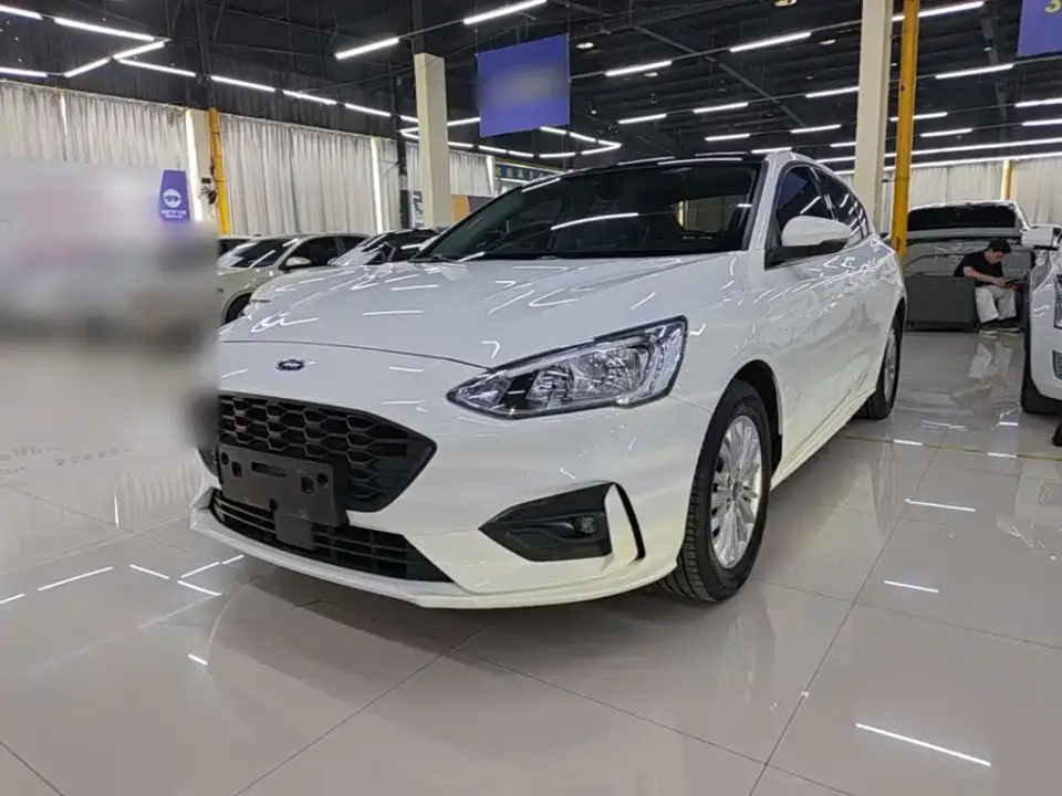 Ford Focus Sedan EcoBoost 180 Automatic Sharp Trend Type 2021