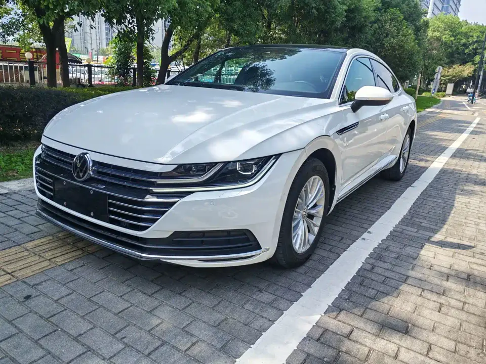 Volkswagen FAW-Volkswagen CC 330TSI Charming Appearance (China V) 2019