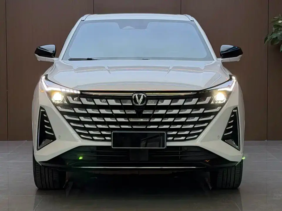 Changan UNI-Z 1.5T Premium 2025