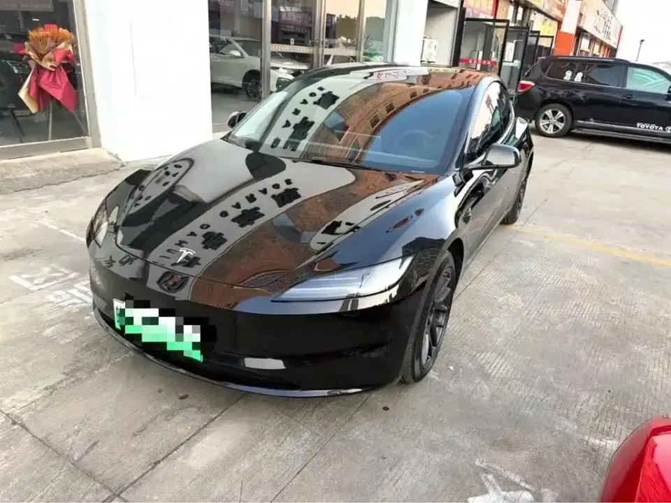 Tesla Model 3 Rear-Wheel Drive 2024