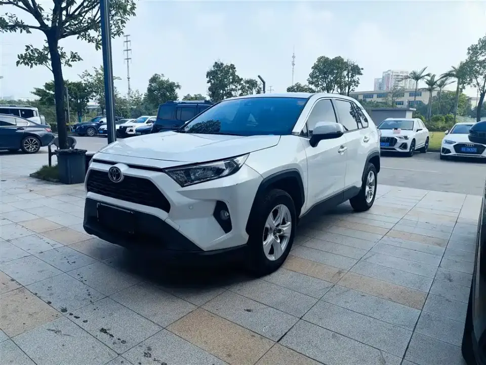 Toyota RAV4 Rongfang 2.0L CVT 2WD Urban Edition 2022