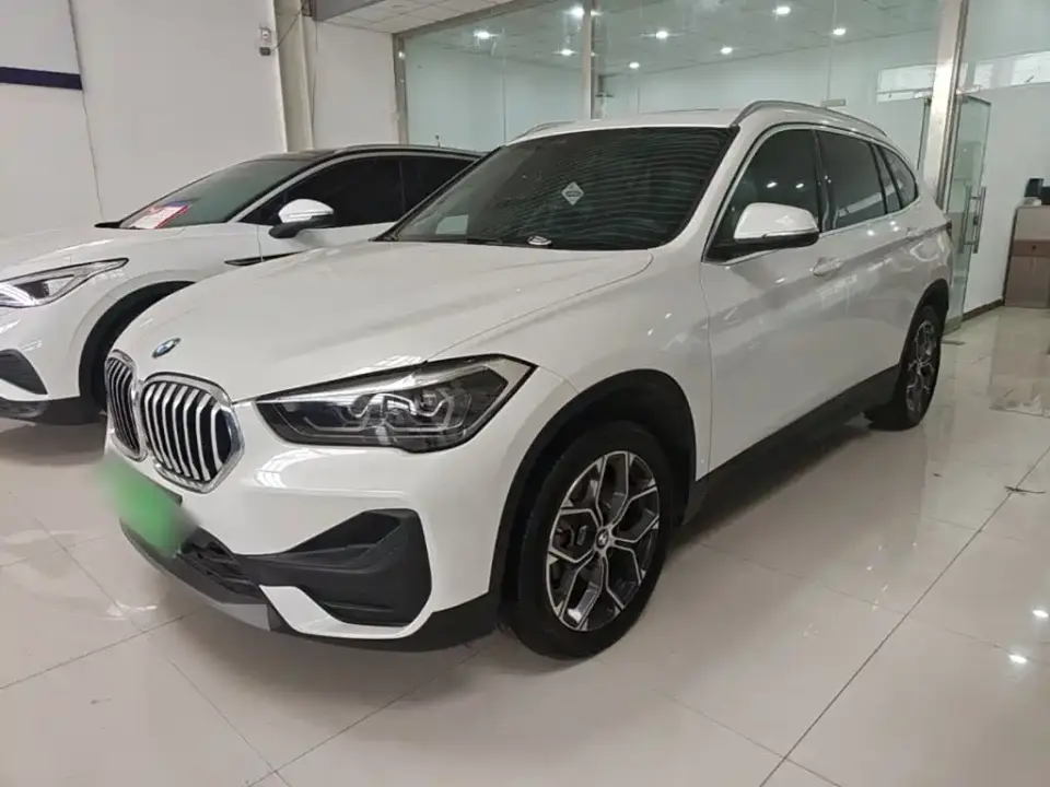 BMW X1 sDrive25Li Leading 2021