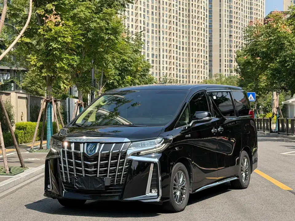 Toyota Alphard Hybrid 2.5L Ultimate 2024