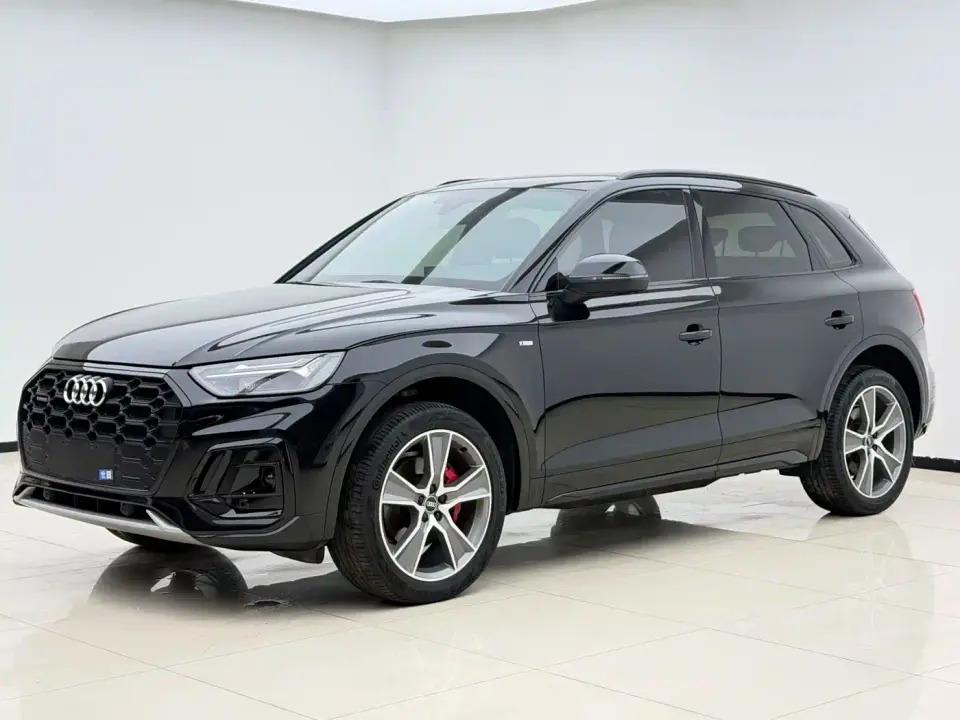 Audi Q5L Model 40 TFSI Luxury Dynamic 2024