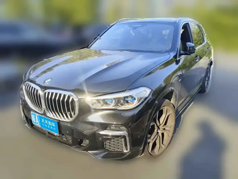 BMW X5 xDrive 40Li Premium M Sport Package 2022