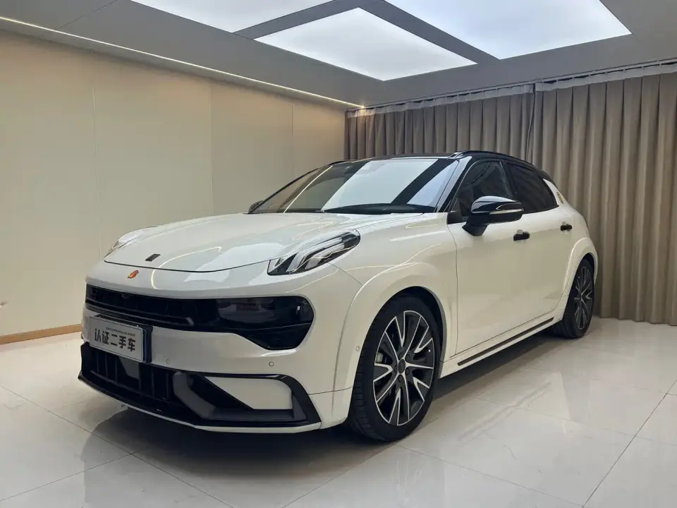 Lynk & Co 02 Hatchback 2.0TD Pro 2023