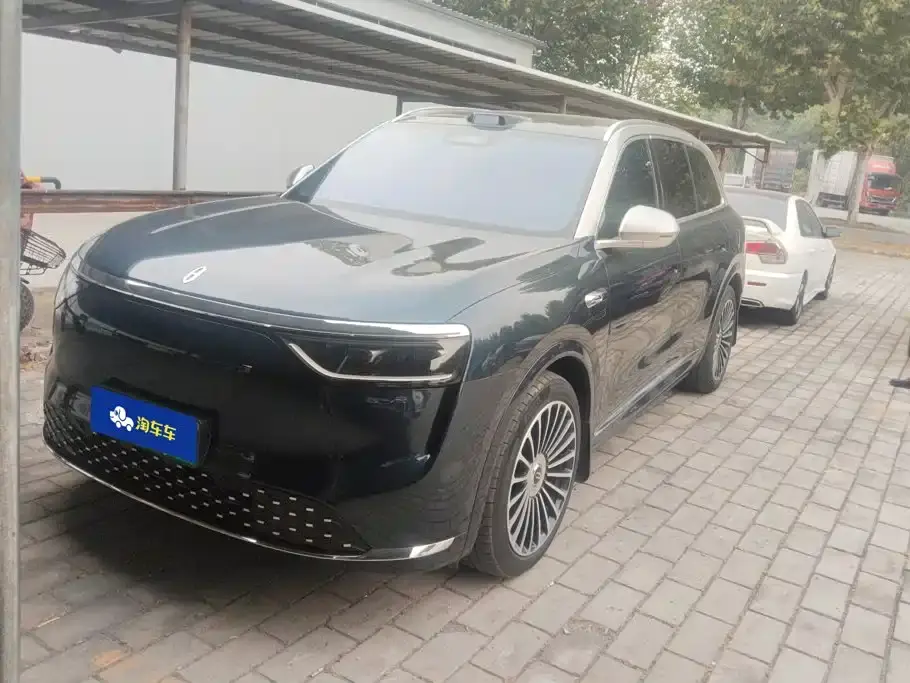 AITO Wenjie AITO M8 Range Extender Max+ Edition 53.4kWh 5-seater 2025
