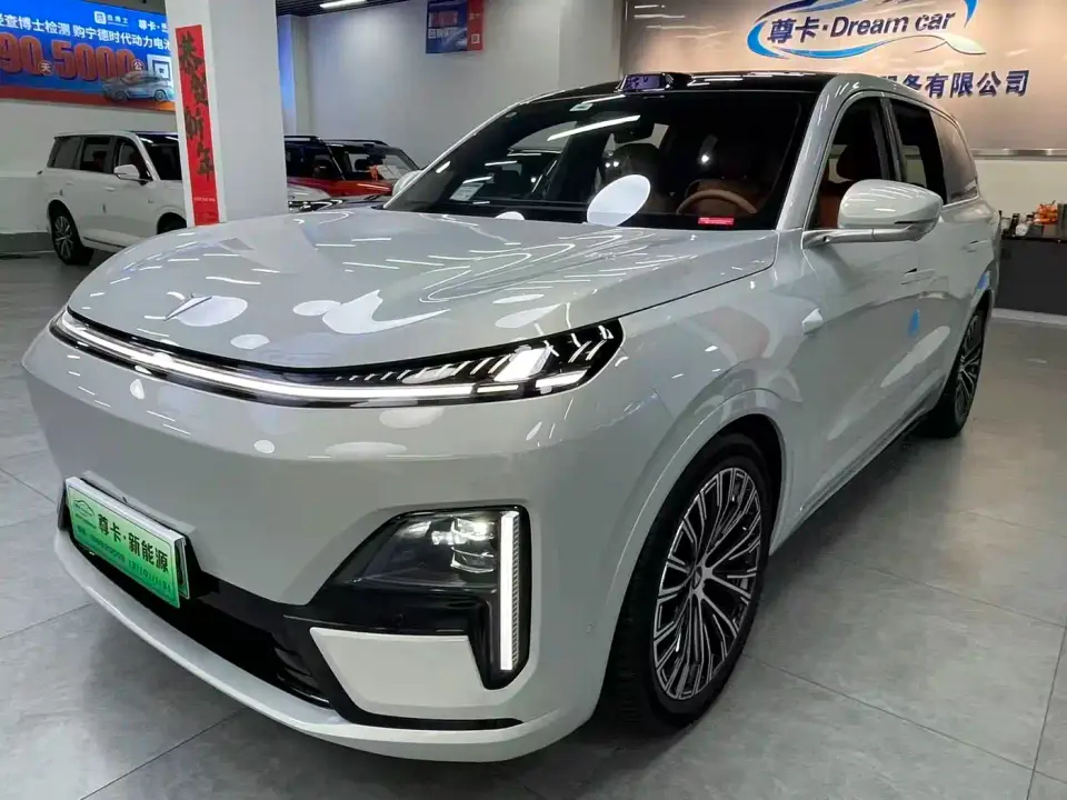 Deepal Deep Blue S09 AWD Ultra+ Haute Couture Edition 2025