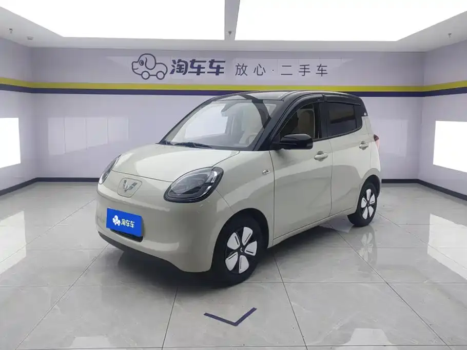 Wuling Motors Hongguang MINIEV 4-Door Premium+ Edition 2025