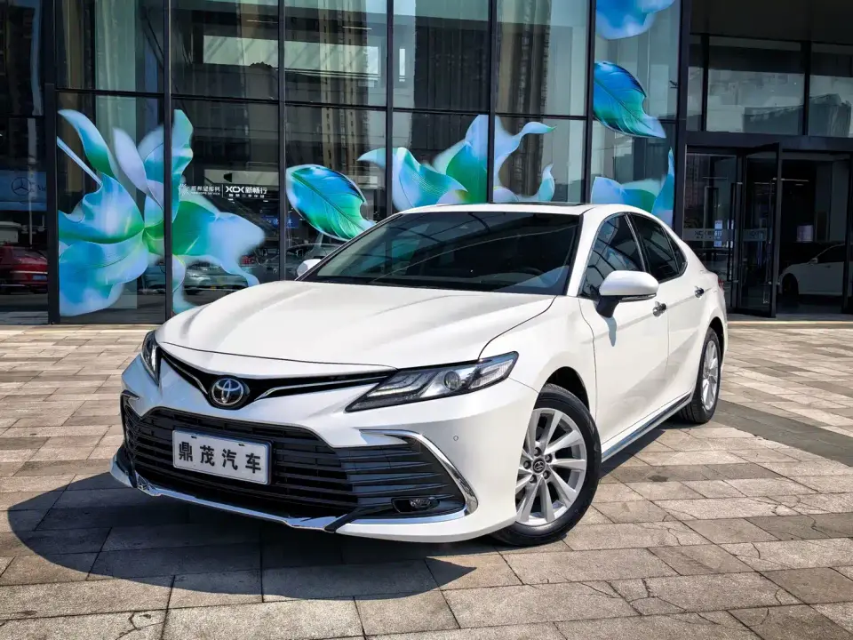 Toyota Camry 2.0G Luxury Edition 2024