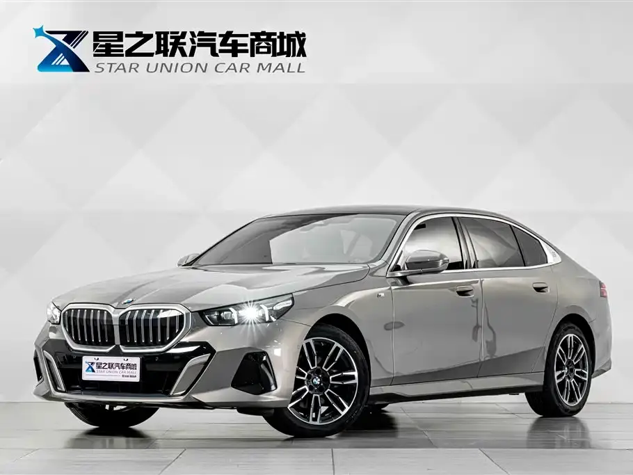 BMW 5 Series 525Li M Sport Package 2024