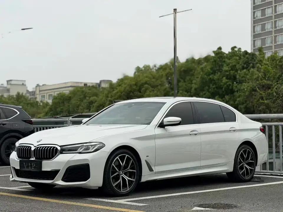 BMW 5 Series 530Li Exclusive M Sport Package 2022