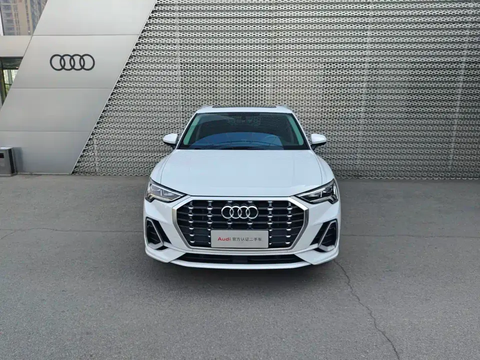 Audi Q3 35 TFSI Fashion Dynamic Model (1.5T) 2023