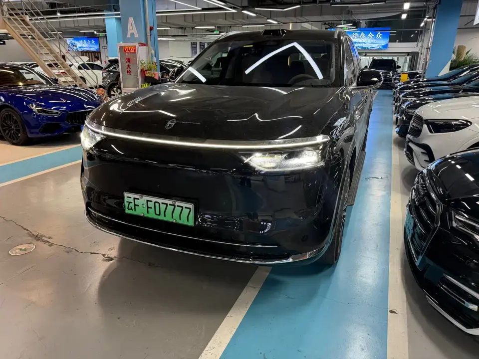 AITO Wenjie AITO M8 Model Extended Range Ultra Edition 53.4kWh 5-Seater 2025
