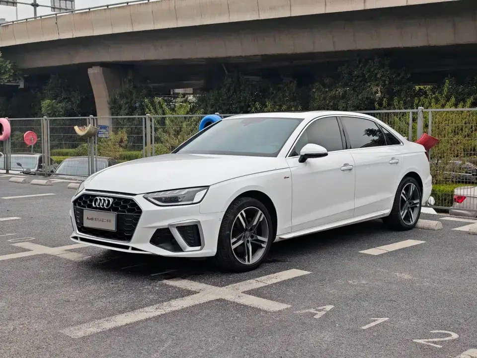 Audi A4L 40 TFSI Luxury Dynamic 2020