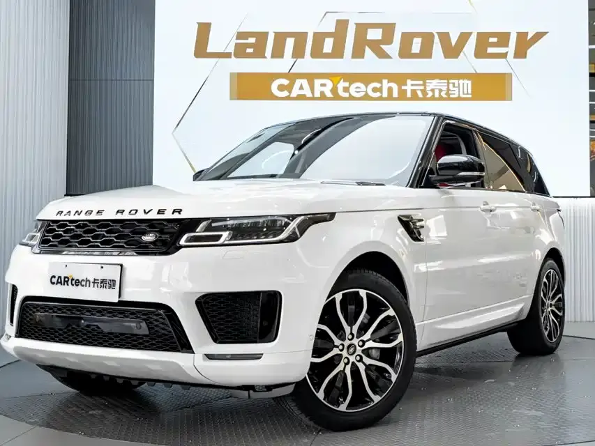 Land Rover Range Rover Sport 3.0 L6 Gloss Black Edition 2021