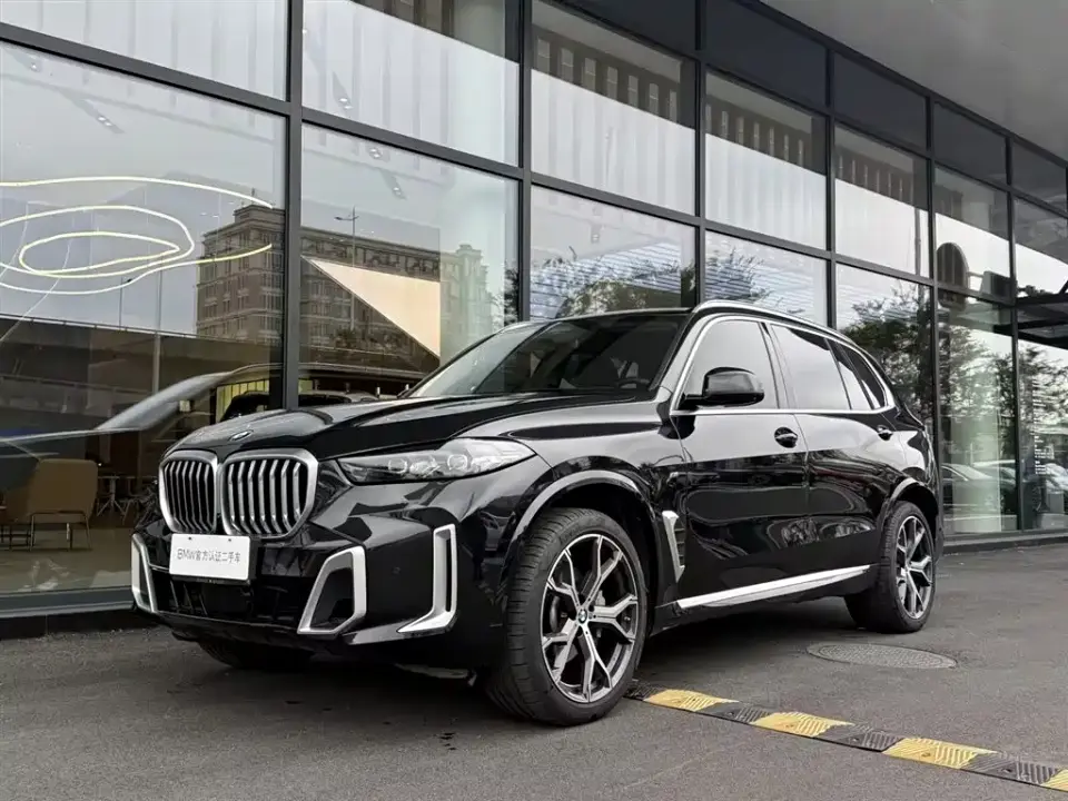 BMW X5 xDrive 30Li Premium M Sport Package 2024
