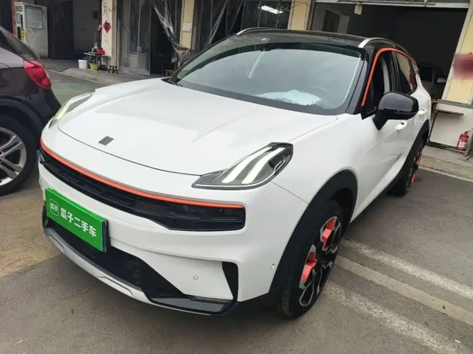 Lynk & Co 06 1.5T Shero Pink Special Edition 2021