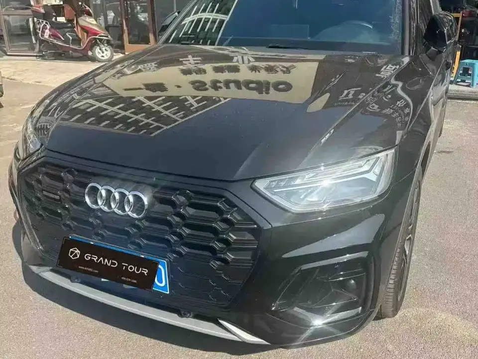 Audi Q5L 45 TFSI Luxury Dynamic 2025