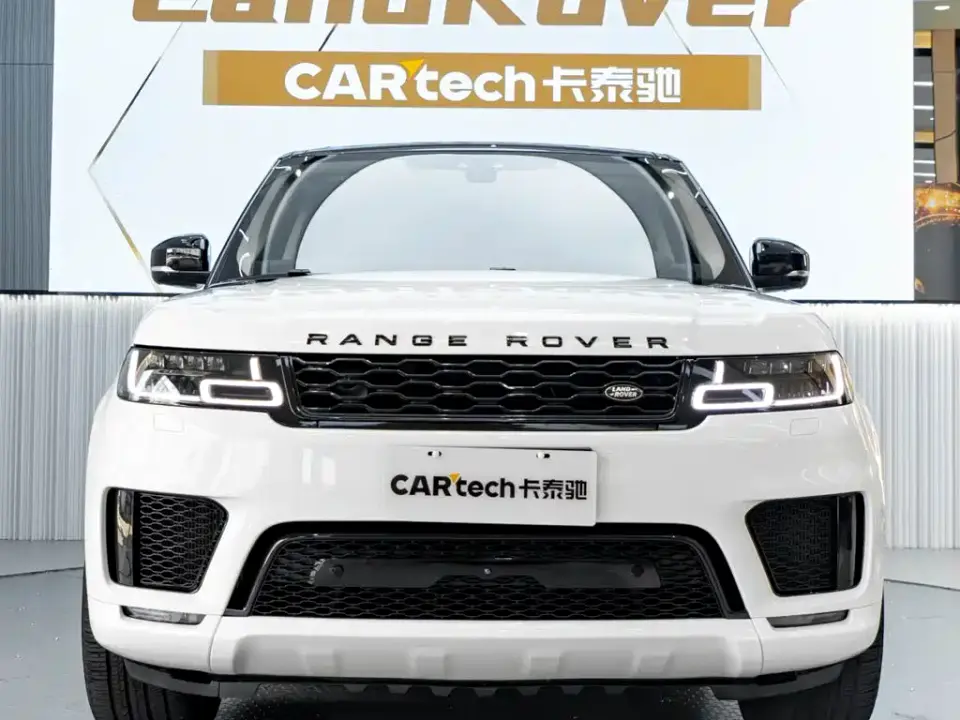 Land Rover Range Rover Sport 3.0 L6 Gloss Black Edition 2021