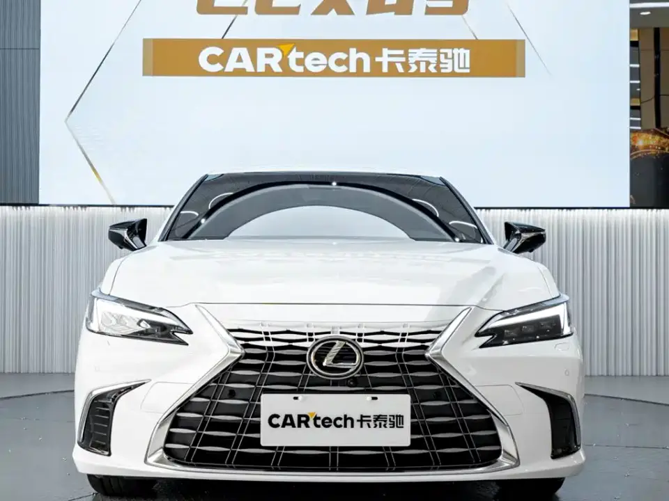 Lexus ES 200 Ultimate Edition 2026
