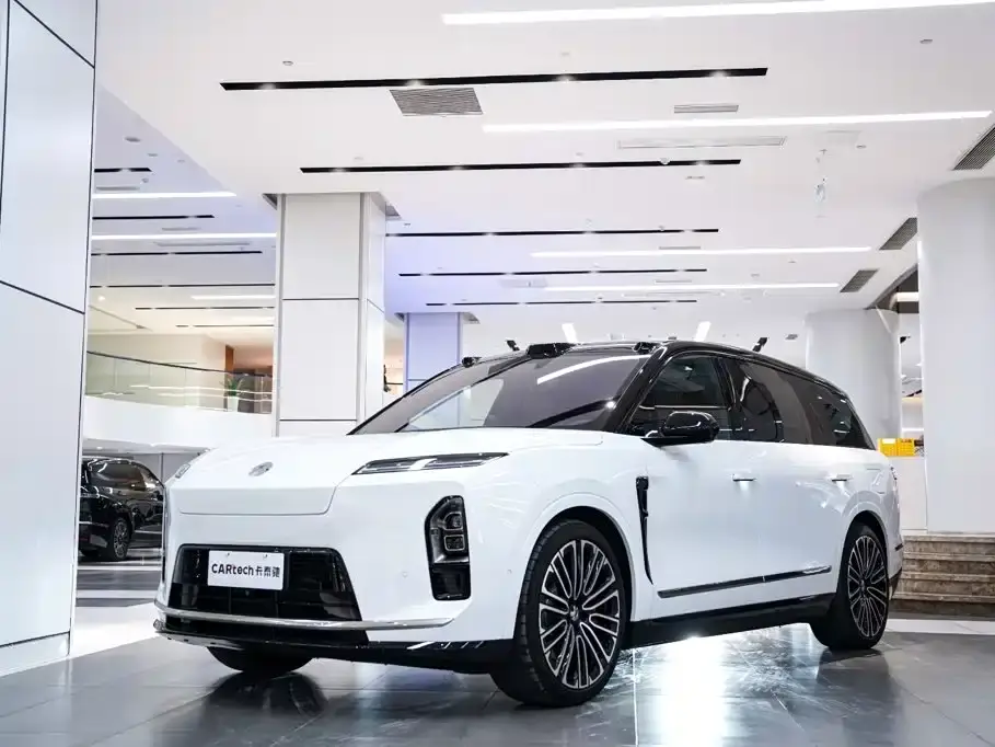 NIO ES8 Base Model 2026