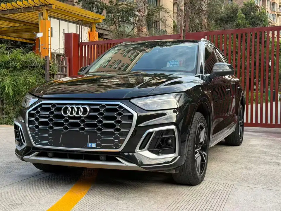 Audi Q5L Model 40 TFSI Fashion Dynamic 2024