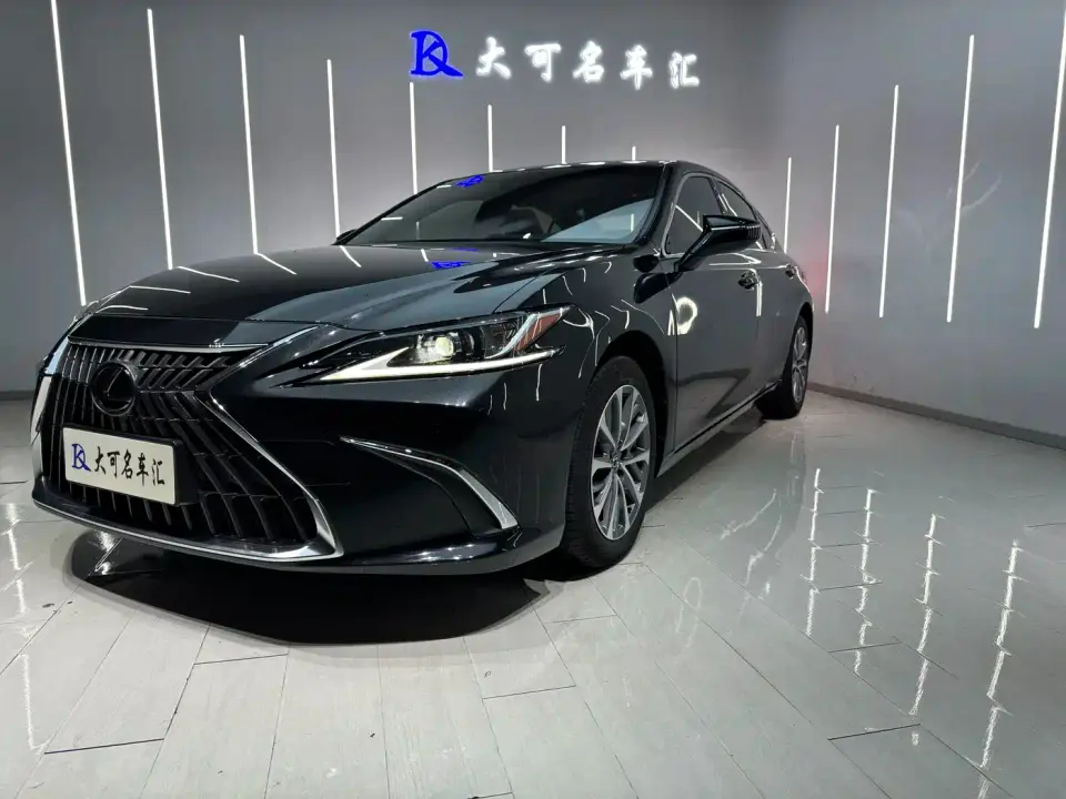 Lexus ES 200 Excellence Edition 2022