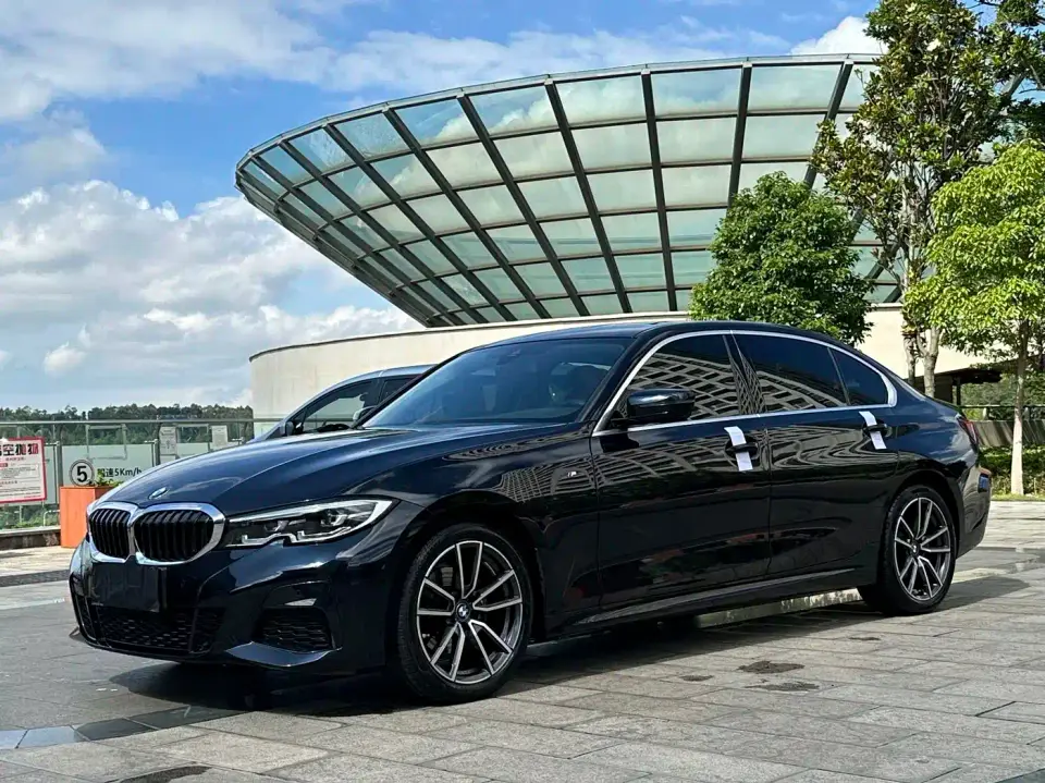 BMW 3 Series 325Li M Sport Package 2022