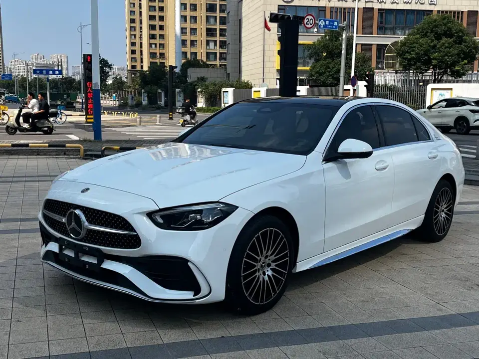 Mercedes-Benz C-Class Facelift C 260 L Sport Edition 2025