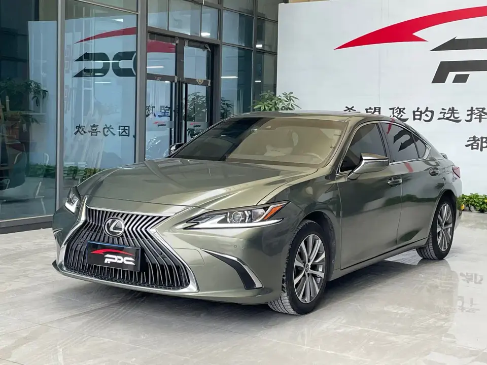 Lexus ES 200 Excellence 2020