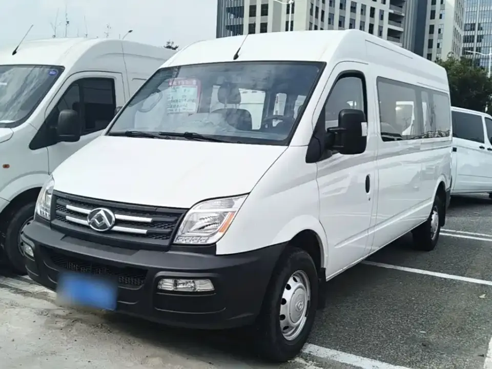 SAIC Maxus Xintu V80 2.5T Classic 6-Speed Manual Business Travel Long Wheelbase Medium Roof 9-Seater 2020