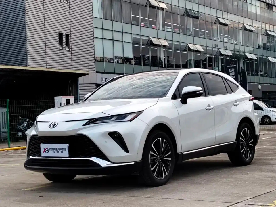Toyota Venza 2.0L CVT FWD Premium 2024