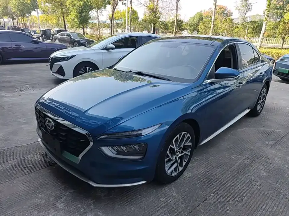 Hyundai Mistra 1.8L CVT GLX Elite 2021