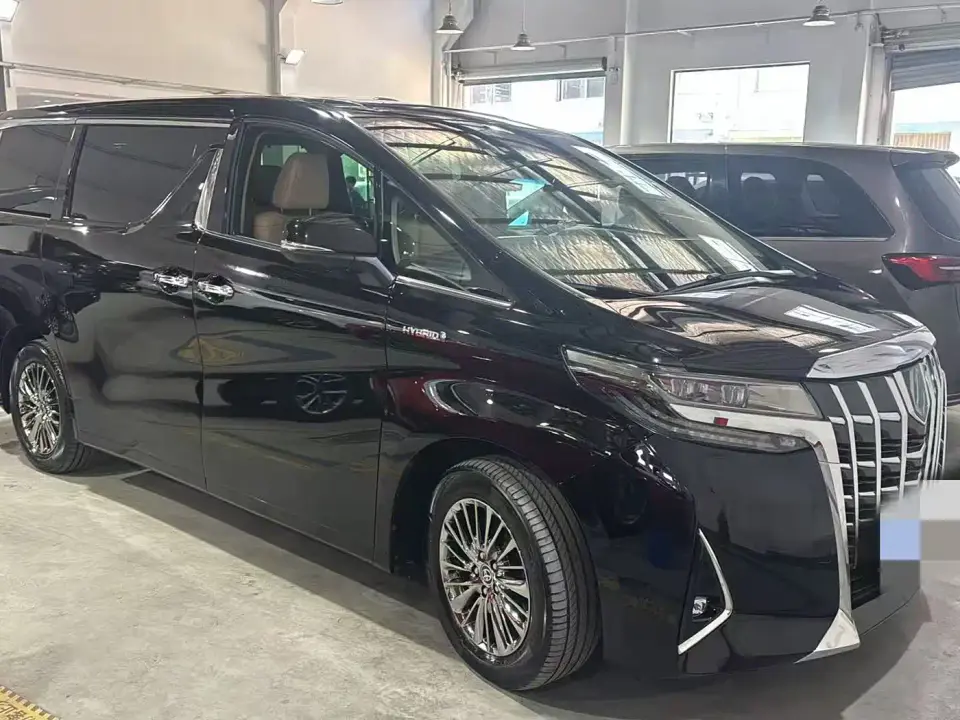 Toyota Alphard Hybrid 2.5L Premium 2022