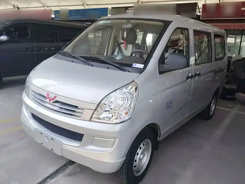 Wuling Motors Wuling Rongguang S Model 1.2L Basic 5-Seater LSI 2021