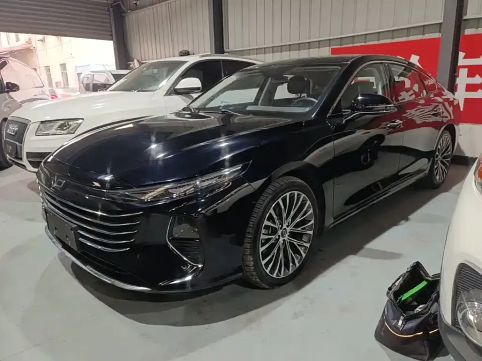Besturn B70 Model Soaring Dragon Edition 1.5T Pioneer 2024